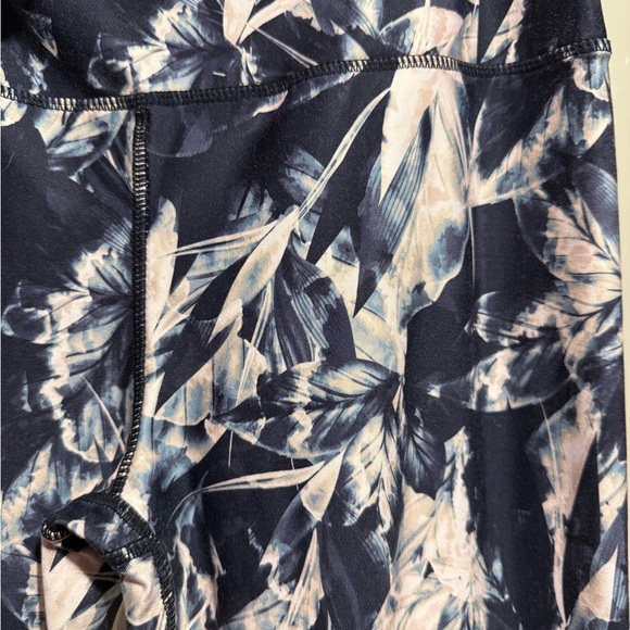 Kyodan Floral Leggings Tropical Print Blue Gray Pink Size Large Activewear EUC - Picture 7 of 11